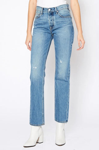 Hi-rise slouch boyfriend jeans fits loosely through the hip and thigh with straight leg