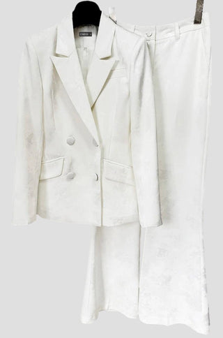 Elegant ivory suit for special events – Dee blazer set